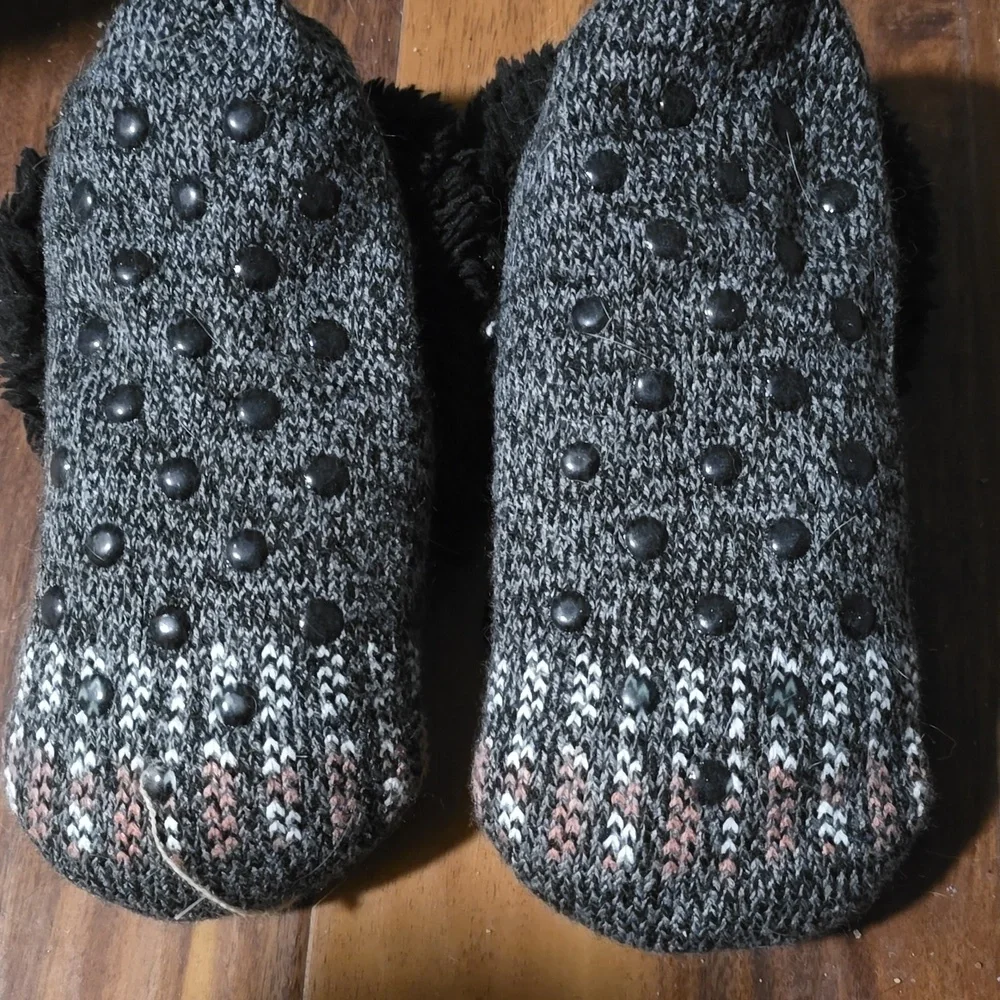 HOST PICK. NWOT Secret Treasures Mouse Slipper Socks - Picture 2 of 2